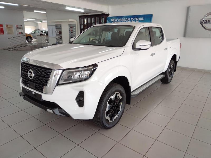 Nissan 2.5D Le 4X2 D Cab At for Sale in South Africa